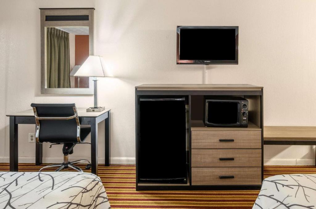Americas Best Value Inn Heflin Exterior foto
